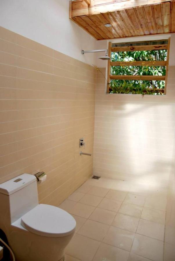 Villa Dao Hoa Vang Cam Ranh - Venuestay エクステリア 写真