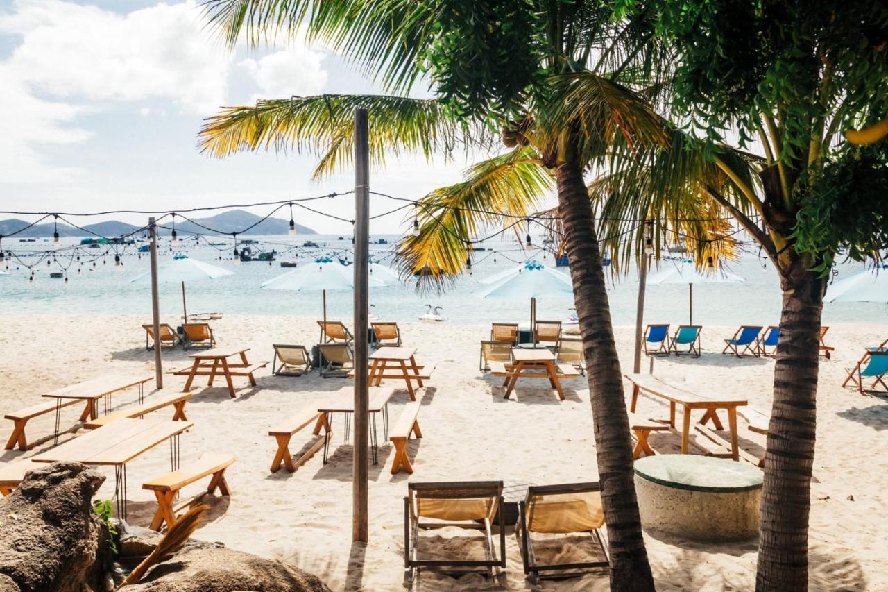 Villa Dao Hoa Vang Cam Ranh - Venuestay エクステリア 写真
